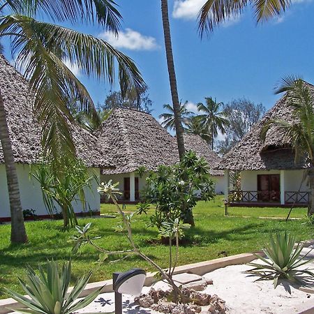 Uroa Bay Beach Resort Zanzibar Extérieur photo