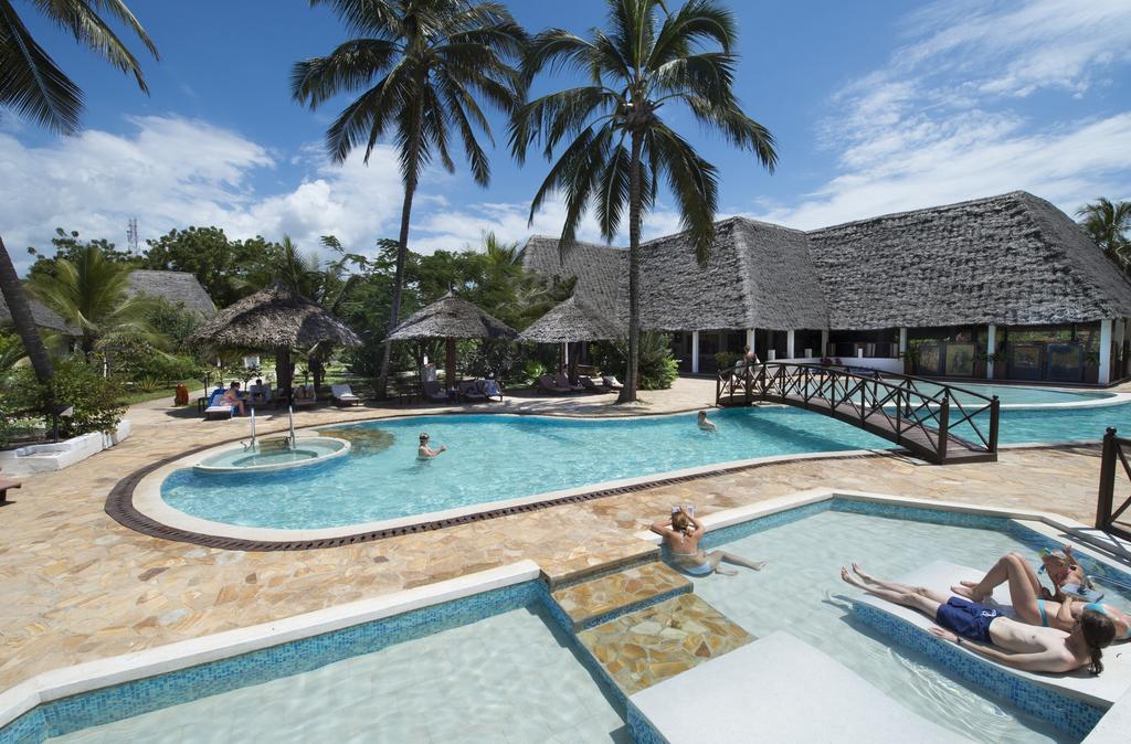 Uroa Bay Beach Resort Zanzibar Extérieur photo