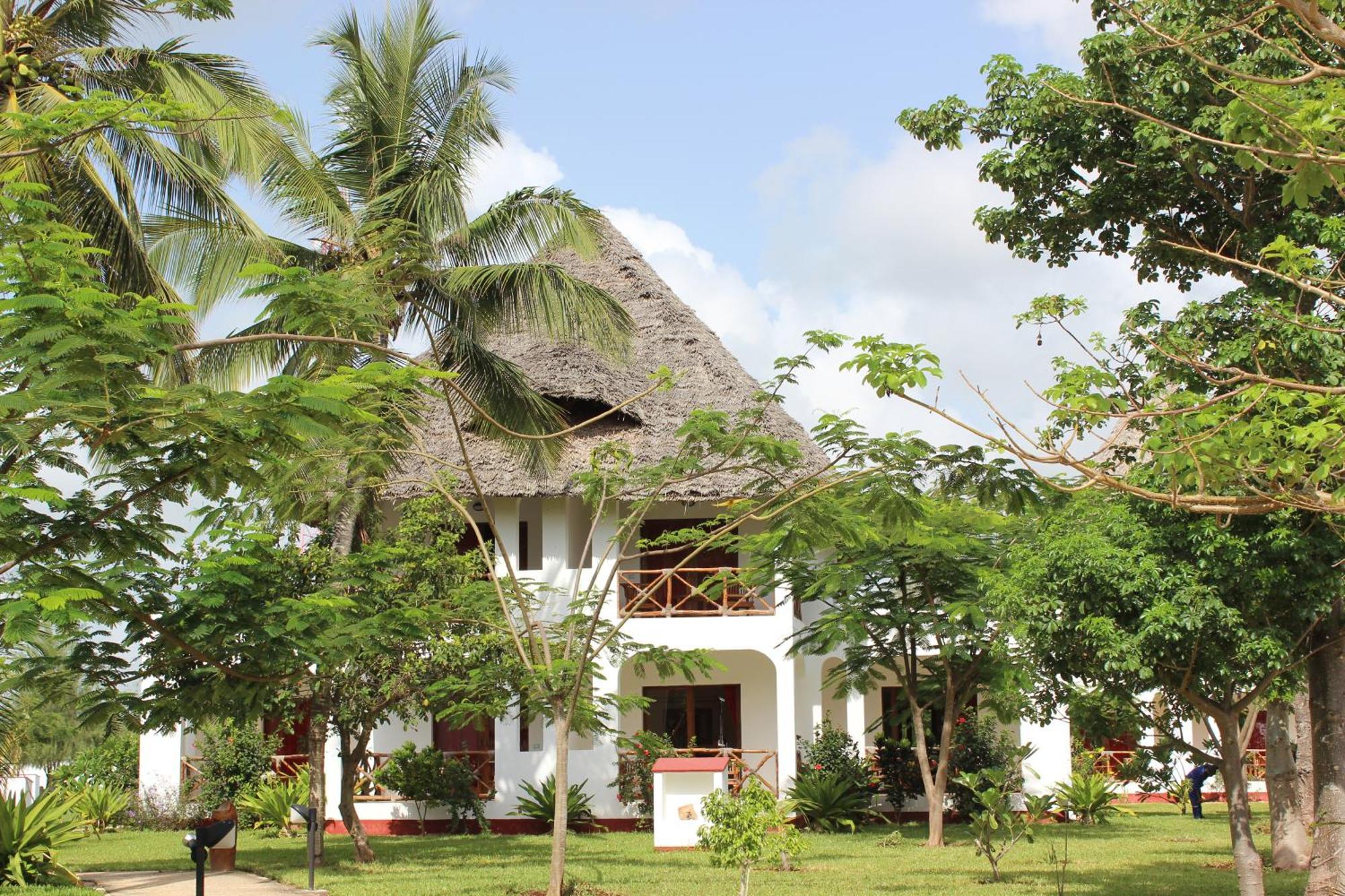 Uroa Bay Beach Resort Zanzibar Extérieur photo