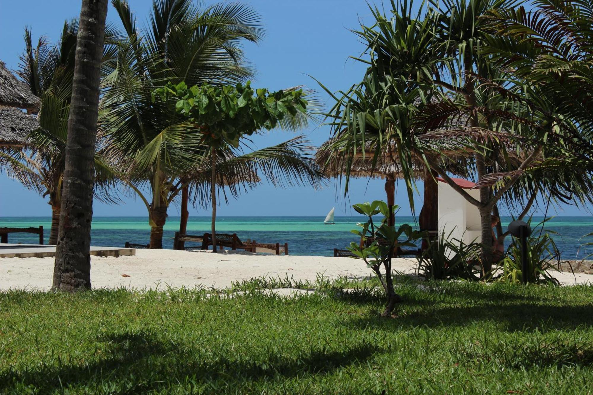 Uroa Bay Beach Resort Zanzibar Extérieur photo