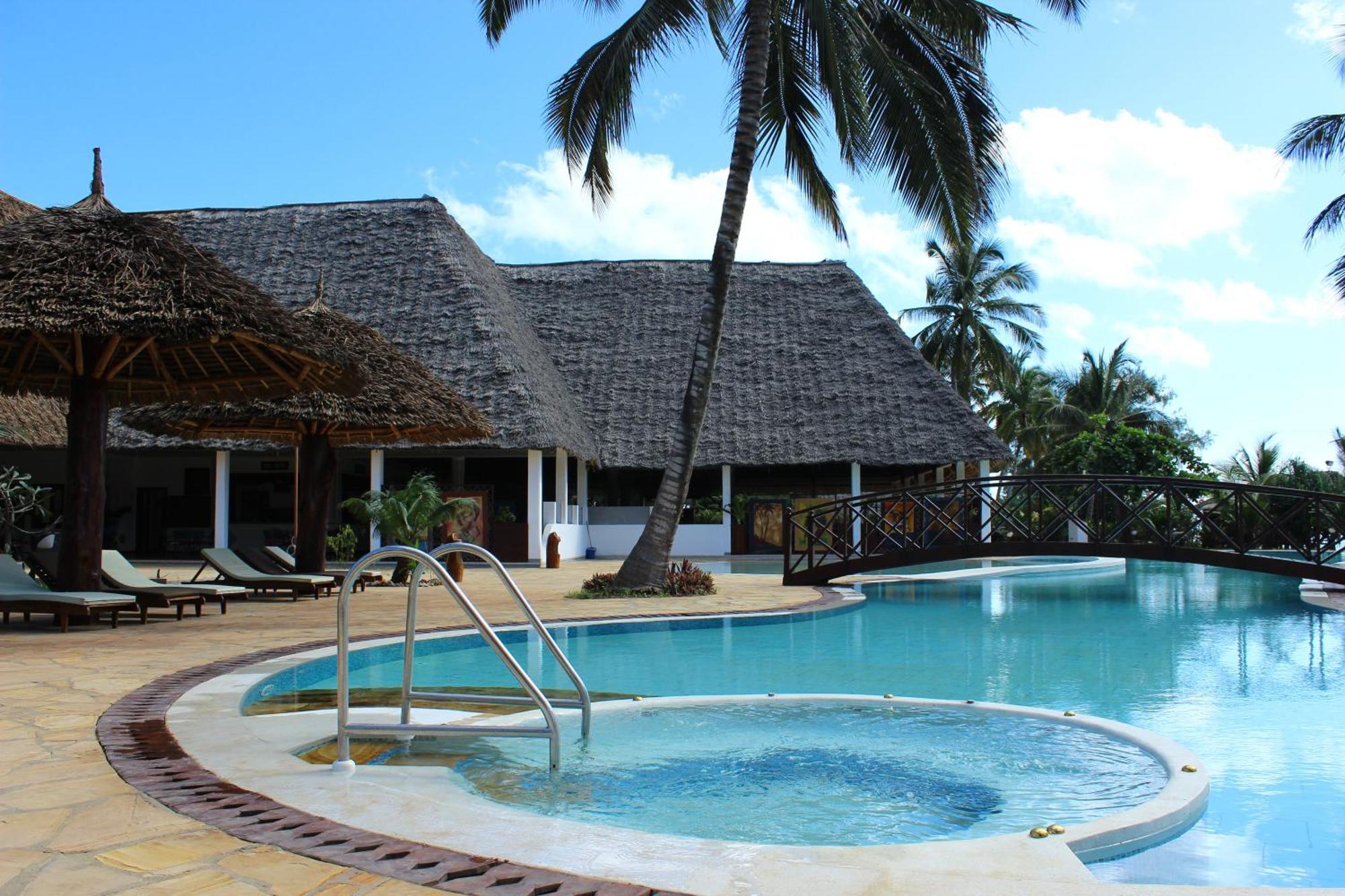 Uroa Bay Beach Resort Zanzibar Extérieur photo